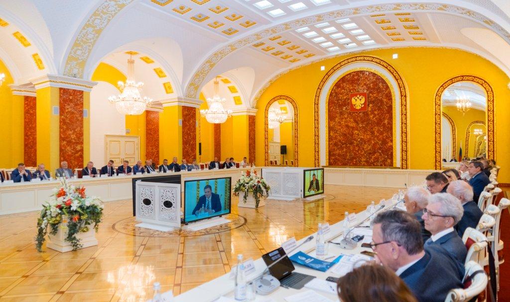 Диверсификация ОПК: технологическое лидерство, кадры, соцподдержка_image